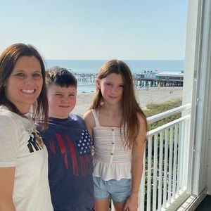 Meet your Posher, April